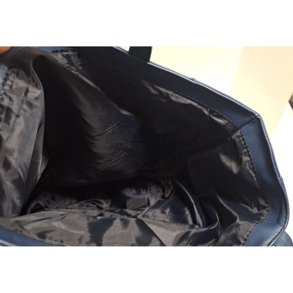 SAKS FIFTH AVENUE NAVY BLUE QUEEN BEE FAUX LEATHER PLEATHER TOTE HANDBAG - Picture 9 of 11